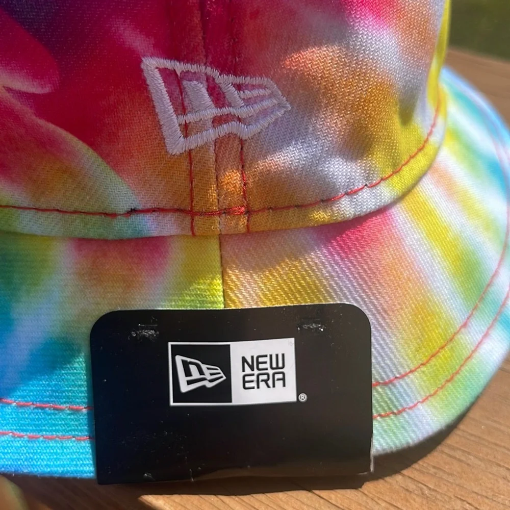 New Era Tie-Dyed Bucket Hat Small / Medium